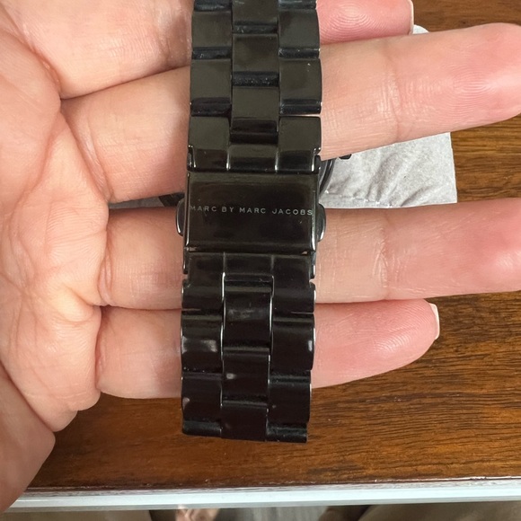Marc by Marc Jacobs Black Dial Ion plated watch - Picture 9 of 11